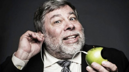 Apple'ın Kurucularından Steve Wozniak: “Apple Acilen Katlanabilir Telefon Yapmalı”