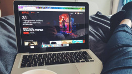 Netflix'i Yatarken de Rahatça İzleyebilmenizi Sağlayan Chrome Eklentisi